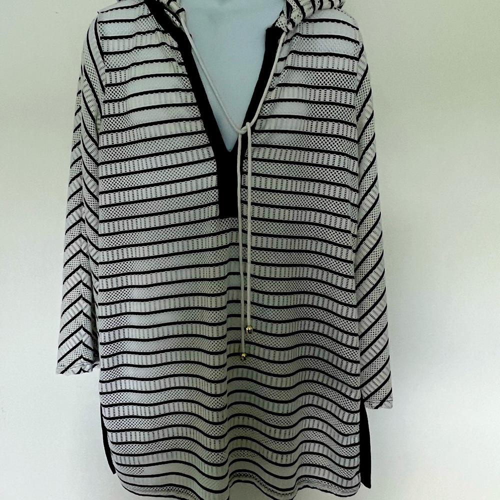 Woman Large cover up black/wht stripes
